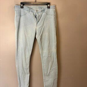 H&M Skinny Ankle stretch light wash jeans size 31 Minimalist denim